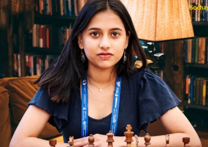 Biography of Divya Deshmukh in Hindi